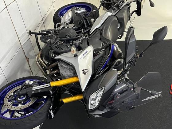 YAMAHA MT-09 TRACER YAMAHA MT-09 TRACER